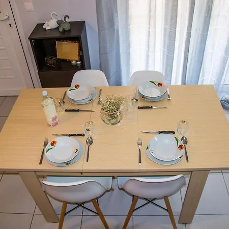 Central Town-modern 2-bedroom * Resmo