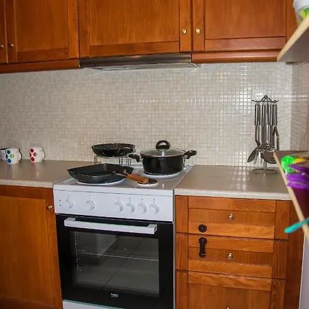 Central Town-modern 2-bedroom Daire Resmo